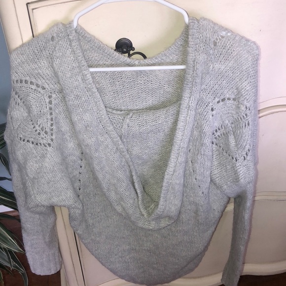 American Eagle hooded Sweatshrit - Picture 2 of 2